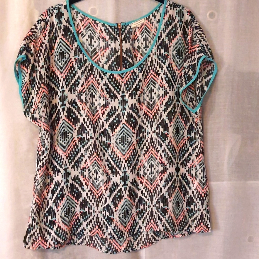 Pattern sheer top
